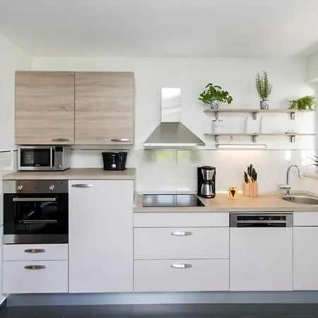 Lapad Bay Apartment *